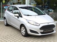 Gebraucht Ford Fiesta Trend 95 PS (69 kW) 2013 Silber metallic Kleinwagen