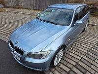 Gebraucht BMW 320 170 PS (125 kW) 2012 Blau Kombi