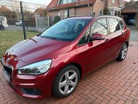 Gebraucht BMW 218 Advantage 136 PS (100 kW) 2015 Rot Kombi