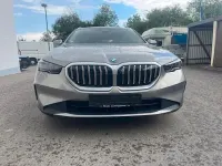 Gebraucht BMW 530e Sport Line 374 PS (275 kW) 2025 Grau Kombi