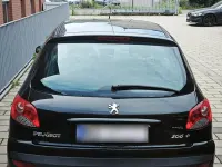 Gebraucht Peugeot 206+ 60 PS (44 kW) 2011 Schwarz Kleinwagen
