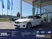 Gebraucht BMW 330e Sport Line 292 PS (214 kW) 2023 Weiß Limousine