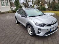 Gebraucht Kia Stonic Vision 120 PS (88 kW) 2018 Silber SUV