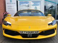 Gebraucht Ferrari 296 829 PS (609 kW) 2024 Gelb Cabrio