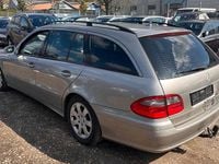 Gebraucht Mercedes E200 184 PS (135 kW) 2007 Grau Kombi