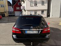 Gebraucht Mercedes E350 265 PS (194 kW) 2012 Schwarz Kombi