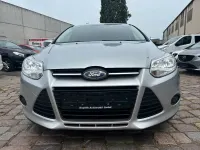 Gebraucht Ford Focus Trend 101 PS (74 kW) 2013 Silber Limousine