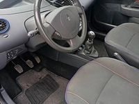 Gebraucht Renault Twingo Initiale Paris 70 PS (51 kW) 2013 Blau Kleinwagen