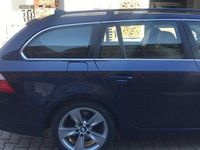 Gebraucht BMW 530 272 PS (200 kW) 2007 Blau Kombi