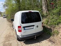 Second-hand VW Caddy 102 CP (75 kW) 2013 Alb Monovolum