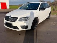 Gebraucht Skoda Octavia RS 184 PS (135 kW) 2015 Weiß Kleinwagen