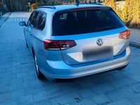 Gebraucht VW Passat 150 PS (110 kW) 2020 Silber Kombi