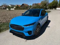 Gebraucht Ford Mustang Mach-E GT 358 kW (487 PS) 2022 Blau SUV