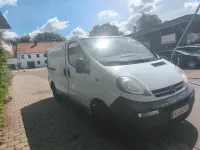 Gebraucht Opel Vivaro 100 PS (73 kW) 2006 Weiß Van / Kleinbus