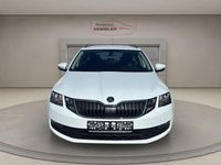 Gebraucht Skoda Octavia Ambition 150 PS (110 kW) 2018 Laserweiss Kombi