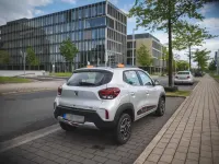 Usado Dacia Spring 13 kW (19 CV) 2022 Plateado Utilitario