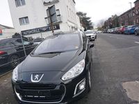 Gebraucht Peugeot 308 SW Family 111 PS (81 kW) 2012 Schwarz Kombi