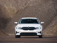 Gebraucht BMW 320 Sport Line 190 PS (139 kW) 2021 Weiß Kombi