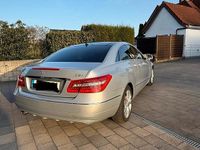 Gebraucht Mercedes E250 204 PS (150 kW) 2011 Silber Coupé