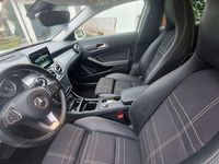 Gebraucht Mercedes GLA200 Urban 156 PS (114 kW) 2016 Weiß SUV