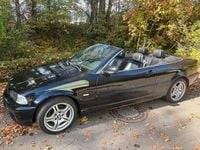 Gebraucht BMW 320 Cabriolet 170 PS (125 kW) 2001 Schwarz Cabrio