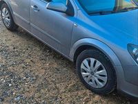 Gebraucht Opel Astra 105 PS (77 kW) 2004 Silber Kleinwagen