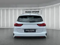 Gebraucht Kia Ceed Vision 160 PS (117 kW) 2022 Weiß Kleinwagen