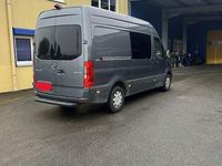 Gebraucht Mercedes Sprinter 190 PS (139 kW) 2023 Grau Van