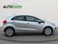 Gebraucht Kia Rio Edition 7 86 PS (63 kW) 2013 Silber Limousine