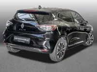 Używany Renault Clio V Techno 115 KM (84 kW) 2025 Czarny Sedan/Limuzyna