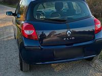Gebraucht Renault Clio II 75 PS (55 kW) 2009 Blau Limousine