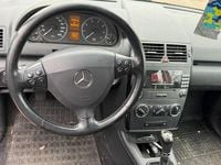 Gebraucht Mercedes A150 95 PS (69 kW) 2008 Rot Kleinwagen
