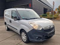Gebraucht Opel Combo 90 PS (66 kW) 2016 Silber Van / Kleinbus