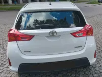 Gebraucht Toyota Auris Edition 99 PS (72 kW) 2015 Weiß Limousine