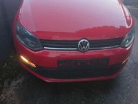Gebraucht VW Polo Trendline 60 PS (44 kW) 2015 Rot Kleinwagen