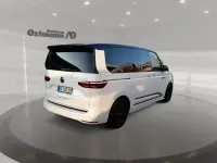 Gebraucht VW Multivan Edition 150 PS (110 kW) 2026 Weiß Van / Kleinbus