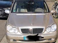 Gebraucht Mercedes C320 218 PS (160 kW) 2003 Gold Limousine