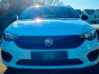 Gebraucht Fiat Tipo 95 PS (69 kW) 2019 Weiß Kombi