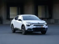 Gebraucht Citroën e-C4 100 kW (136 PS) 2024 Weiß Limousine