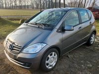 Gebraucht Mercedes A160 82 PS (60 kW) 2011 Grau Van / Kleinbus
