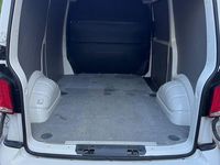 Gebraucht VW Transporter 140 PS (102 kW) 2015 Weiß Van