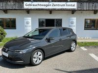 Gebraucht VW Golf VIII Active 131 PS (96 kW) 2022 Urano grau Limousine