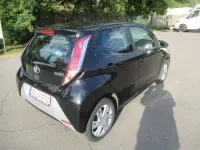 Gebraucht Toyota Aygo X-play 69 PS (50 kW) 2016 Schwarz Kleinwagen