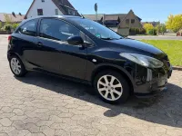 Usata Mazda 2 75 CV (55 kW) 2010 Nero Utilitaria