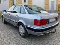 Gebraucht Audi 80 90 PS (66 kW) 1993 Silber Limousine