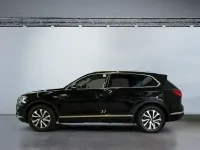 Gebraucht VW Touareg Elegance 286 PS (210 kW) 2023 Grenadillschwarz (metallic) SUV