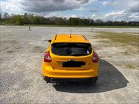 Gebraucht Ford Focus ST 250 PS (183 kW) 2014 Gelb Limousine