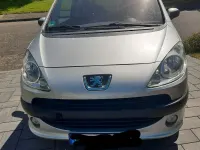 Gebraucht Peugeot 1007 Filou 68 PS (50 kW) 2006 Silber Van / Kleinbus