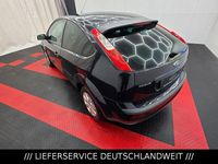 Używany Ford Focus Titanium 125 KM (91 kW) 2006 Czarny Sedan/Limuzyna