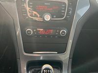 Gebraucht Ford Mondeo 115 PS (84 kW) 2011 Schwarz Kombi